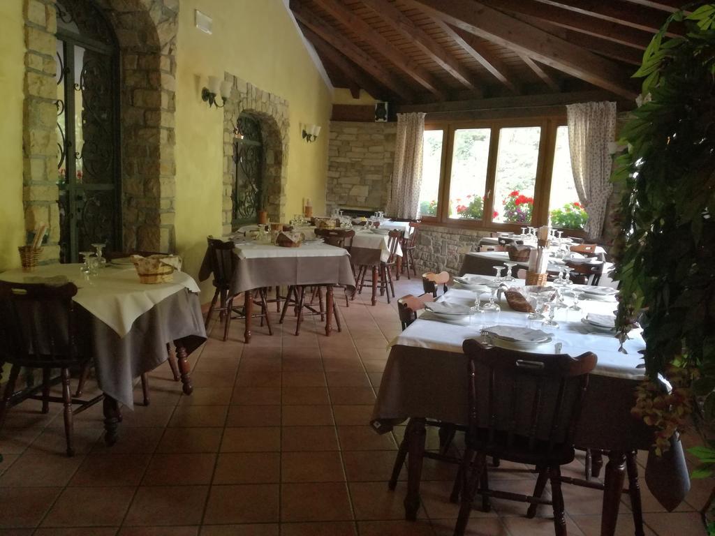Agriturismo Cornei Da Nadia Guest House คอลลิโอ ภายนอก รูปภาพ