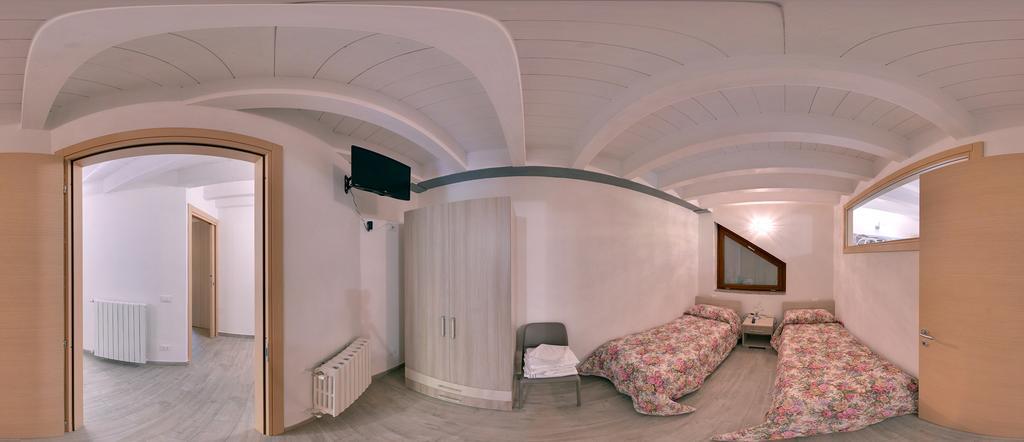 Agriturismo Cornei Da Nadia Guest House คอลลิโอ ภายนอก รูปภาพ