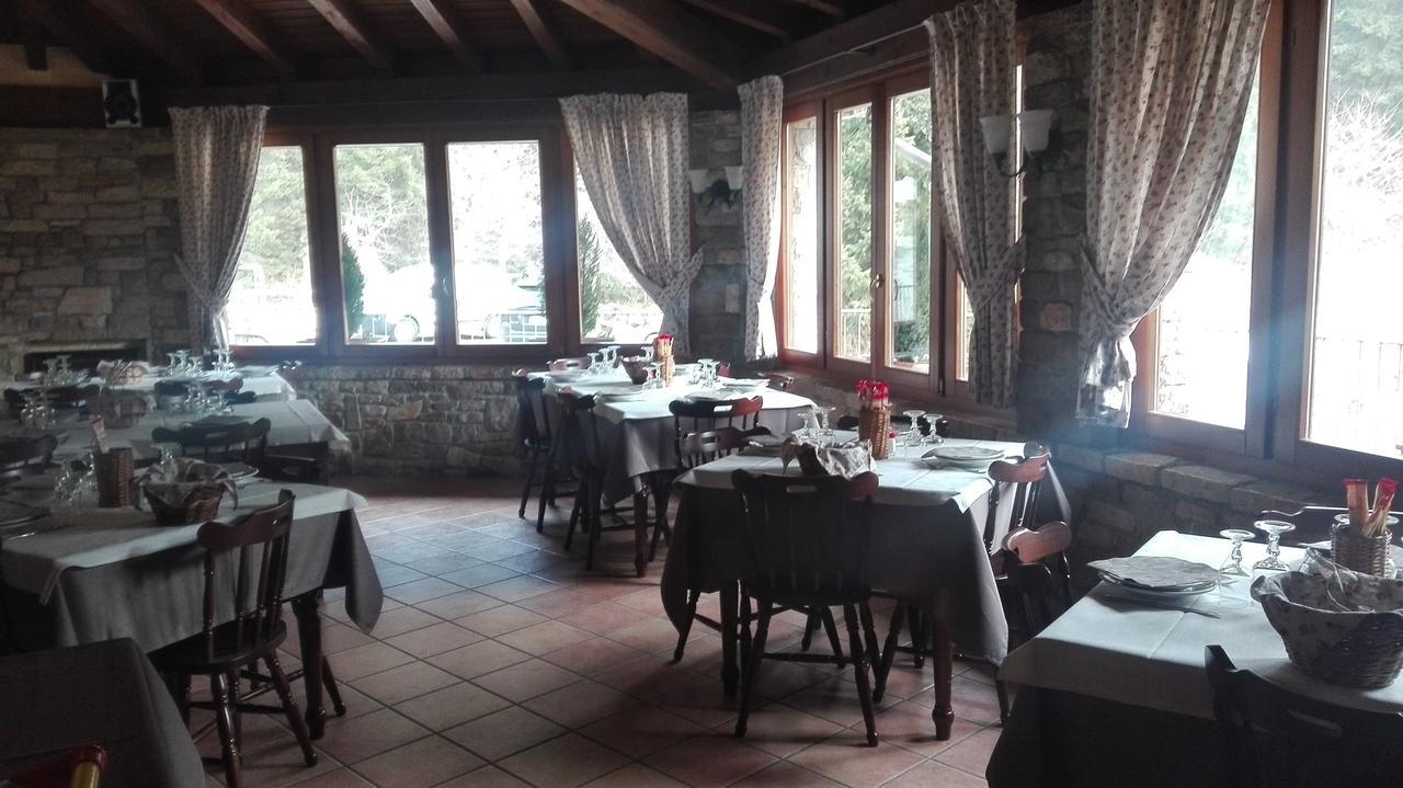 Agriturismo Cornei Da Nadia Guest House คอลลิโอ ภายนอก รูปภาพ